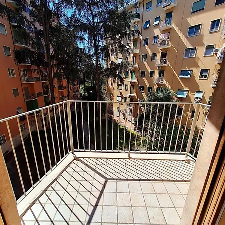 Apartment Casa Macondo Vicino Metro A Rome